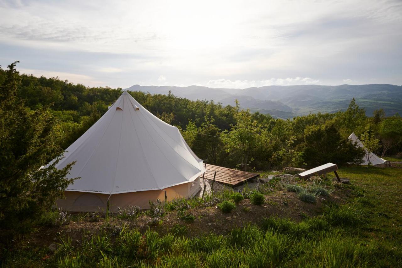 Agricola Ombra - Tents In Nature Hotel ไลยาติโค ภายนอก รูปภาพ