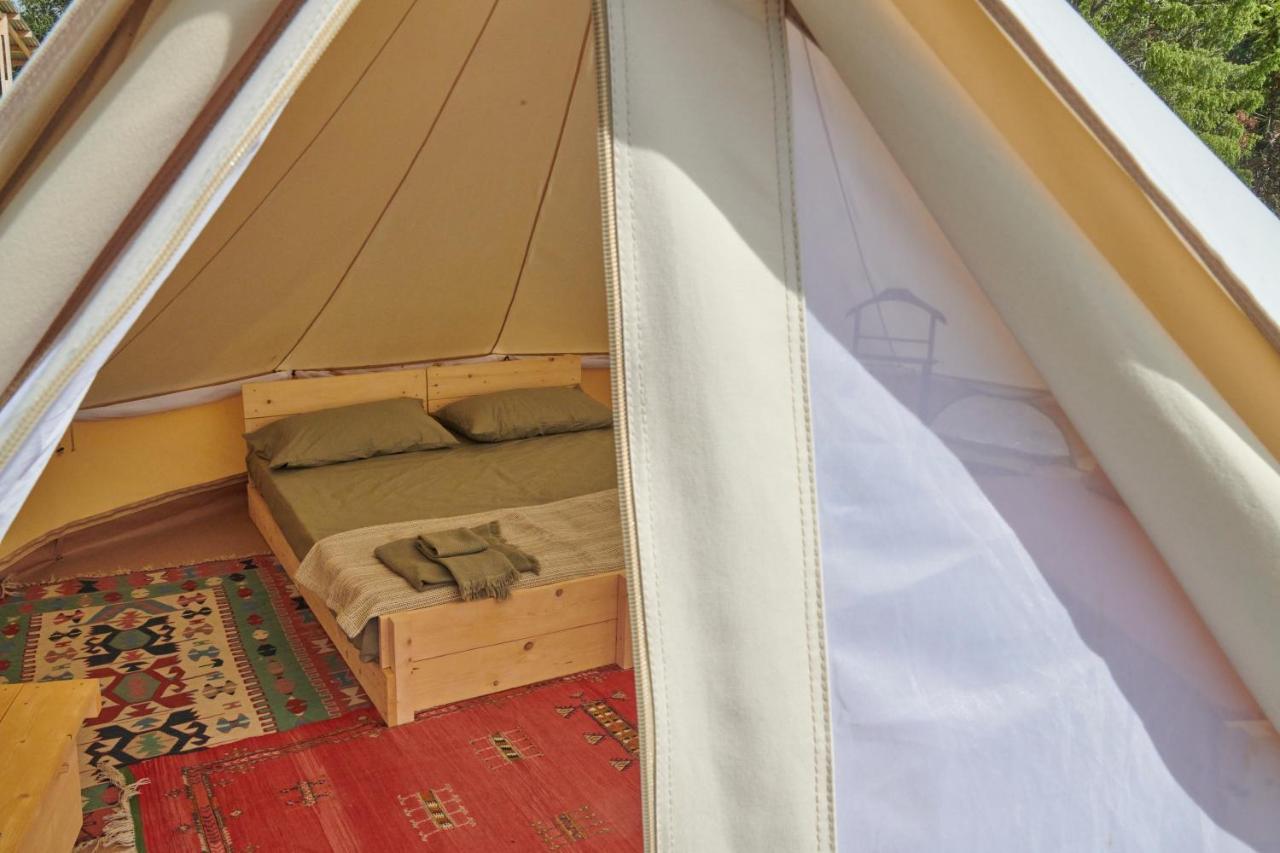 Agricola Ombra - Tents In Nature Hotel ไลยาติโค ภายนอก รูปภาพ