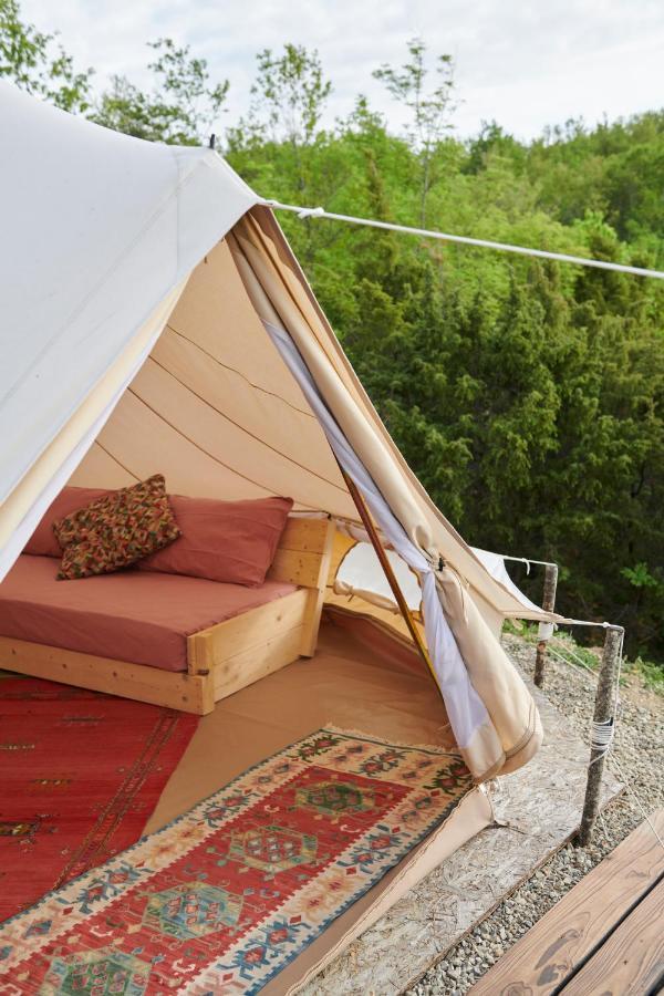 Agricola Ombra - Tents In Nature Hotel ไลยาติโค ภายนอก รูปภาพ
